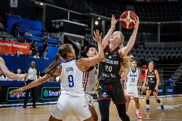 Basketball Villeurbanne 12 03 2026 Wommen™s Basketball World Cup 2026 Qualifying Tournament Philippines PHI Germany GER Frida Bühner Germany, No 20 Louna Ozar Philippines, No 09