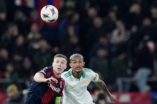 Bologna s Lewis Ferguson fights for the ball with Roma™s Wesley during the Uefa Europa League soccer match between Bologna and Roma at the Dall™Ara Stadium in Bologna , north Italy - Thursday , March 12 , 2026. - Soccer .  Copyright: xSpada LaPressex
