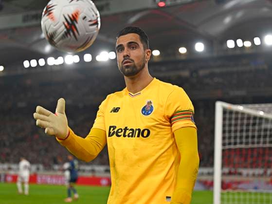 12 03 2026, Football UEFA Europa League 2025 2026 Round of 16, VfB Stuttgart FC Porto, in the MHP Arena Stuttgart, Goalkeeper Diego Costa FC Porto catches the ball DFL and DFB regulations prohibit any use of photographs as image sequences and or quasi video