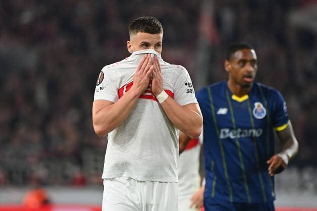 Ermedin DEMIROVIC VFB Stuttgart , Disappointment,frustration,disappointed,frustrated,dejected, Football UEFA Europa League Round of 16 VfB Stuttgart FC Porto on 12 03 2026 MHP ARENA