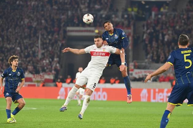 Ermedin DEMIROVIC VFB Stuttgart , action,duel against Pablo ROSARIO Porto Football UEFA Europa League Round of 16 VfB Stuttgart FC Porto on 12 03 2026 MHP ARENA