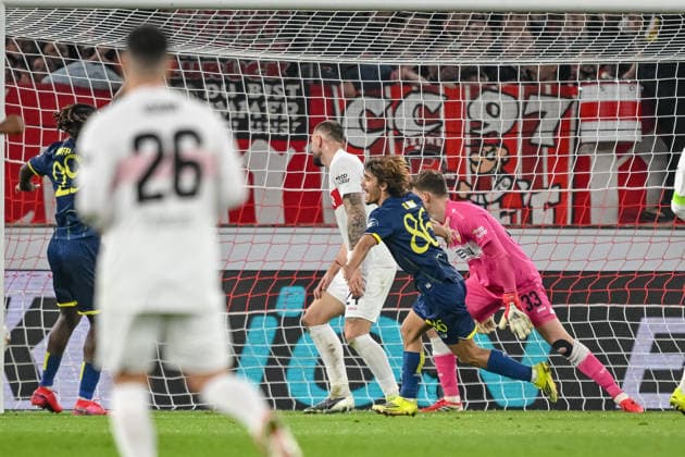 Rodrigo Mora FC Porto celebrates after scoring his team s second goal during the UEFA Europa League 2025 26 Round of 16 First Leg match between VfB Stuttgart and FC Porto at Stuttgart Arena on March 12, 2026 in Stuttgart, Germany Photo by Harry Langer DeFodi Images