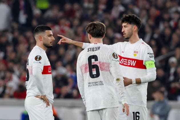 Deniz Undav VfB Stuttgart, 26 , Angelo Stiller VfB Stuttgart, 06 and Atakan Karazor VfB Stuttgart, 16 in dialog , Germany, Football, UEFA Europa League, Round of 16, 2025 2026, VfB Stuttgart vs FC Porto, 12 03 2026, Stuttgart Arena Stuttgart Germany Copyright: xGrantxHubbsx