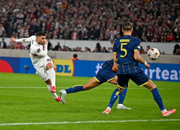 12 03 2026, Football UEFA Europa League 2025 2026 Round of 16, VfB Stuttgart FC Porto, in the MHP Arena Stuttgart, Deniz Undav Stuttgart pulls away and scores 1 2 DFL and DFB regulations prohibit any use of photographs as image sequences and or quasi video