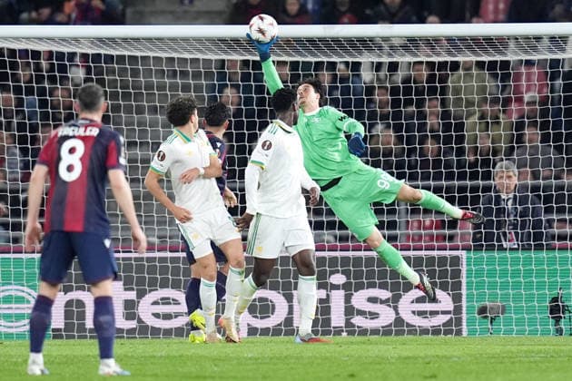 Roma™s goalkeeper Mile Svilar during the Uefa Europa League soccer match between Bologna and Roma at the Dall™Ara Stadium in Bologna , north Italy - Thursday , March 12 , 2026. - Soccer .  Copyright: xSpada LaPressex