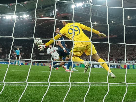 Deniz Undav VfB Stuttgart scores his team s first goal during the UEFA Europa League 2025 26 Round of 16 First Leg match between VfB Stuttgart and FC Porto at Stuttgart Arena on March 12, 2026 in Stuttgart, Germany Photo by Harry Langer DeFodi Images