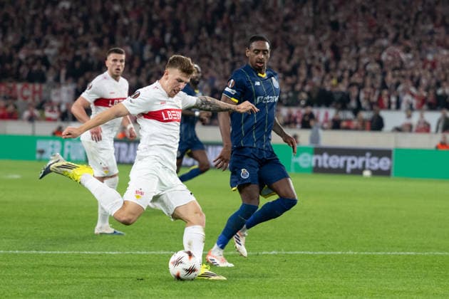 v li Finn Jeltsch VfB Stuttgart 29 , Pablo Rosario FC Porto, 13 GER, VfB Stuttgart vs FC Porto, Football, UEFA Europa League, Men, Round of 16, First leg, 2025 2026 season, 13 03 2026, GER, VfB Stuttgart vs FC Porto, Football, UEFA Europa League, Men, Round of 16, First leg, 2025 2026 season, 13 03 2026 Stuttgart Copyright: xEibner-Pressefoto WolfgangxFrankx EP_WFK