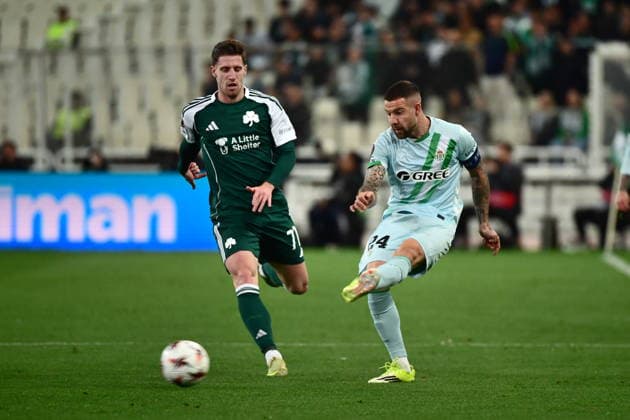 UEFA Europa League, Panathinaikos FC vs Real Betis - Giorgos Kiriakopoulos of Panathinaikos in action against Aitor Ruibal of Real Betis during the UEFA Europa League round of 16 1st leg soccer match between Panathinaikos FC and Real Betis held at Olympic Athletic Center of Athens in Athens, Greece, 12 March 2026. IMAGO ONE INCH PRODUCTIONS ATHENS Greece Copyright: xOnexInchxProductionsx 6889899