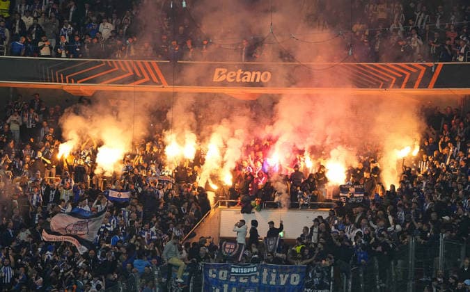 Porto fans Portugal looks on during Stuttgart and Porto at MHPArena, Stuttgart, Germany on March 12, 2026 Thor Wegner DeFodi Images Photo by DeFodi Images