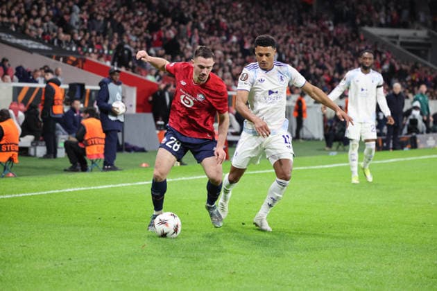 FOOTBALL : LOSC Lille vs Aston Villa FC - UEFA Europa League - 12 03 2026 GaÃ«tan PERRIN (LOSC Lille) lors du match LOSC Lille vs Aston Villa FC, UEFA Europa League 8eme de finale aller, Decathlon Arena stade Pierre Mauroy, le 12 mars 2026 - photo Laurent Sanson PsnewZ  Copyright: xLaurentxSANSONx xPsnewZx