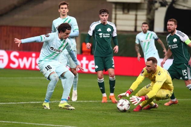 UEFA Europa League, Panathinaikos FC vs Real Betis - Pau Lopez goalkeeper of Real Betis during the UEFA Europa League round of 16 1st leg soccer match between Panathinaikos FC and Real Betis held at Olympic Athletic Center of Athens in Athens, Greece, 12 March 2026. IMAGO ONE INCH PRODUCTIONS ATHENS Greece Copyright: xOnexInchxProductionsx 6890082