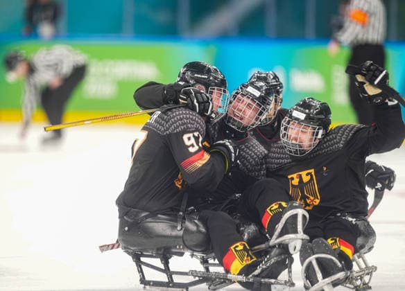 March 12, 2026, Milan, Milano, Italy: Germany s para Ice hockey, Eishockey team celebrating after winning over Slovakia in the Para Ice Hockey Classification Game at Milano Santagiulia Ice Hockey Arena during Paralympic Winter games, Winterspiele,Spiele, Summer games in Milano, Italy. Milan Italy - ZUMAk197 20260312_zsp_k197_009 Copyright: xRanjithxKumarx