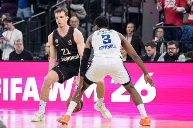 Basketball, Euroleague, 20260312, FC Bayern Munich Anadolu Efes Istanbul Pictured from l Justus HOLLATZ Bayern, 21 , Jordan LOYD Istanbul, 3 Munich SAP Garden Bayern Germany Copyright: Passion2Press.dex xMarkusxFischex