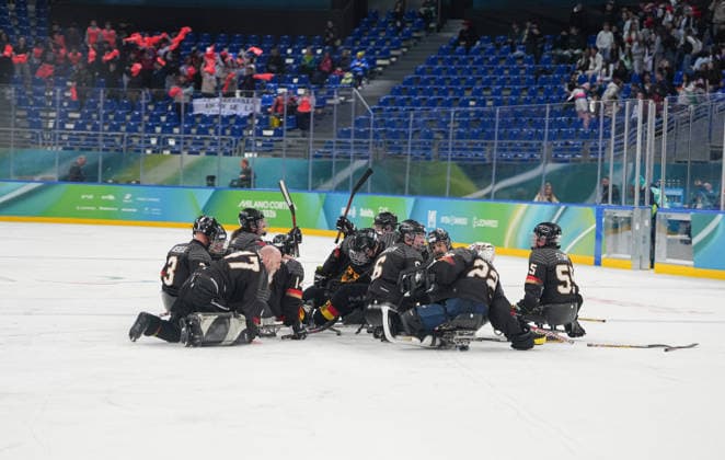 Para Ice hockey, Eishockey Milano Cortina 2026 Paralympic Winter Olympics: Slovakia Vs Germany Germany s para ice hockey team celebrates after winning over Slovakia in the Para Ice Hockey Classification Game at Milano Santagiulia Ice Hockey Arena during the Paralympic Winter games, Winterspiele,Spiele, Summer games in Milano, Italy, on March 12, 2026. Milano Milano Italy  Copyright: xRanjithxKumarx originalFilename:kumar-paralymp260312_npnun.jpg
