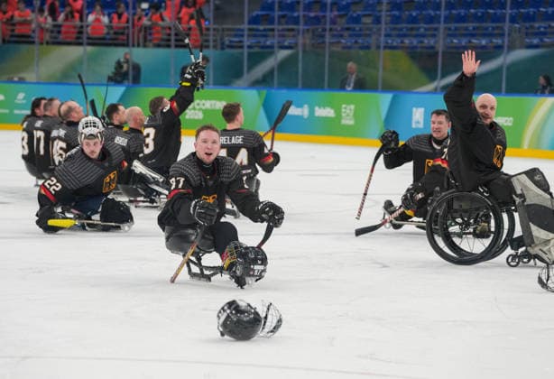 Para Ice hockey, Eishockey Milano Cortina 2026 Paralympic Winter Olympics: Slovakia Vs Germany Germany s para ice hockey team celebrates after winning over Slovakia in the Para Ice Hockey Classification Game at Milano Santagiulia Ice Hockey Arena during the Paralympic Winter games, Winterspiele,Spiele, Summer games in Milano, Italy, on March 12, 2026. Milano Milano Italy  Copyright: xRanjithxKumarx originalFilename:kumar-paralymp260312_npcRW.jpg
