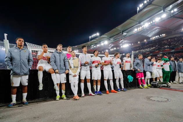 VfB Stuttgart after the match with the fans , Germany, Football, UEFA Europa League, Round of 16, 2025 2026, VfB Stuttgart vs FC Porto, 12 03 2026, Stuttgart Arena Stuttgart Germany Copyright: xGrantxHubbsx