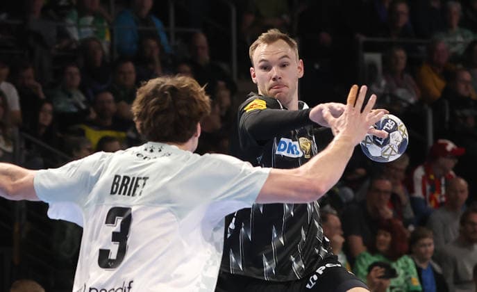 Thibaud Briet, Mathias Gidsel on the ball duel Match scene Action Sport Handball CL Champions League Champions League Men 14 Matchday Season 2025 2026 12 03 2026 Füchse Berlin vs HBC Nantes in the Max Schmeling Halle