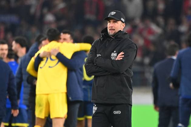 Coach Sebastian HOENESS VFB Stuttgart after the end of the game disappointment,frustration,disappointed,frustrated,dejected,single image,cropped single motif,half figure,half figure Football UEFA Europa League Round of 16 VfB Stuttgart FC Porto 1 2 on 12 03 2026 MHP ARENA