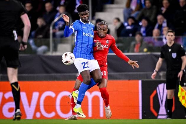 KRC Genk v Freiburg - UEFA Europa League GENK, BELGIUM - MARCH 12 : Bibout Aaron forward of KRC Genk battles for the ball with Bruno Ogbus defender of Freiburg during the UEFA Europa League 2025 26 round of 16 match first leg between KRC Genk and Freiburg on March 12, 2026 in Genk, Belgium, 12 03 2026  Copyright: xTomasxSiskx