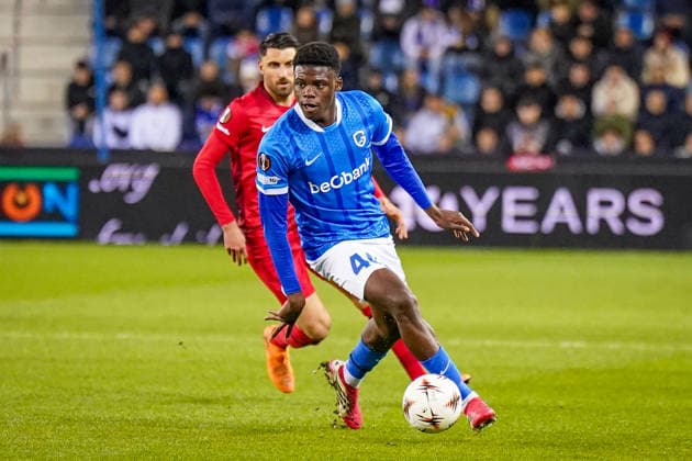 Belgium Soccer Europa League 2025 2026, Round of 16 KRC Genk vs SC Freiburg Cegeka Arena Genk JosuÃ Kongolo Josue Kongolo KRC Genk, 44 Vincenzo Grifo SC Freiburg, 32 Copyright: xJOERANxSTEINSIEKx