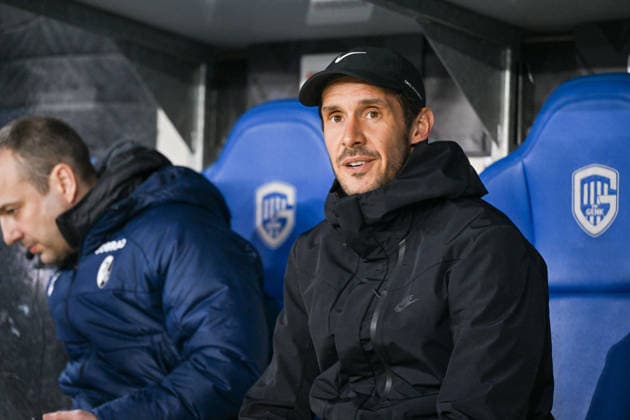 260312 KRC Genk vs SC Freiburg Head Coach Julian Schuster of Freiburg pictured pictured during the first leg game in the Uefa Europa League season 2025-2026 round of 16 between KRC Genk and SC Freiburg from Germany on March 12 , 2026 in Genk, Belgium. (Photo by David Catry Isosport) Genk Belgium  Copyright: xDavidxCatryx 20260312DC2_8407