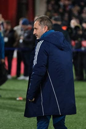Nottingham Forest Head Coach Vitor Pereira prior to kick off during the UEFA Europa league football match between Nottingham Forest and FC Midtjylland at City Ground in Nottingham. Copyright: xPaulxBonserx xSportsxPressxPhotox Sportspressphoto_SPR108528