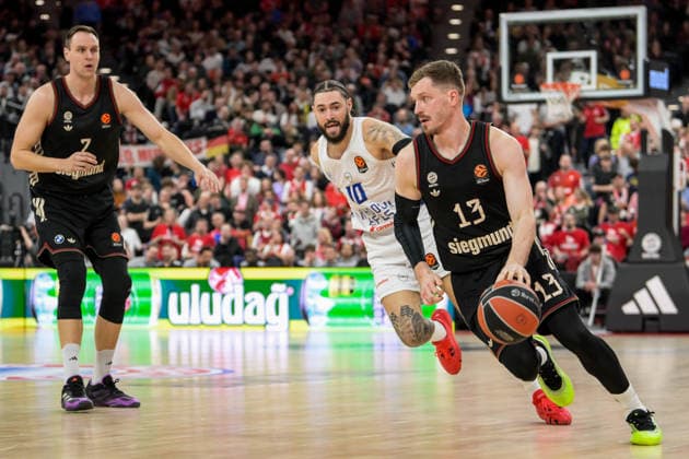 Basketball, Euroleague, 20260312, FC Bayern Munich Anadolu Efes Istanbul Pictured from l Isaia CORDINIER Istanbul, 10 , Andreas OBST Bayern, 13 Munich SAP Garden Bayern Germany Copyright: Passion2Press.dex xMarkusxFischex