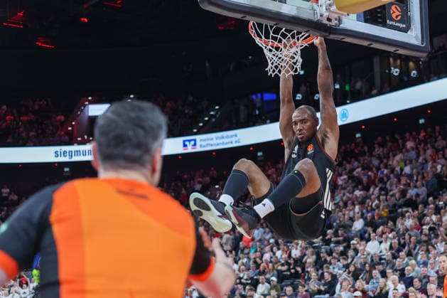 Dunk Isiaha Mike FC Bayern Basketball, 22 , GER, FC Bayern Basketball vs Anadolu Efes Istanbul, Basketball, Euroleague, 31 Matchday, Season 2025 2026, 12 03 2026, GER, FC Bayern Basketball vs Anadolu Efes Istanbul, Basketball, Euroleague, 31 Matchday, Season 2025 2026, 12 03 2026 Munich Copyright: xEibner-Pressefoto JennixMaulx EP_JML