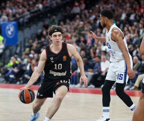 Justinian Jessup FC Bayern Basketball, 10 with PJ Dozier Anadolu Efes Istanbul, 15 , GER, FC Bayern Basketball vs Anadolu Efes Istanbul, Basketball, Euroleague, Matchday 31, Season 2025 2026, 12 03 2026, GER, FC Bayern Basketball vs Anadolu Efes Istanbul, Basketball, Euroleague, Matchday 31, Season 2025 2026, 12 03 2026 Munich Copyright: xEibner-Pressefoto JennixMaulx EP_JML