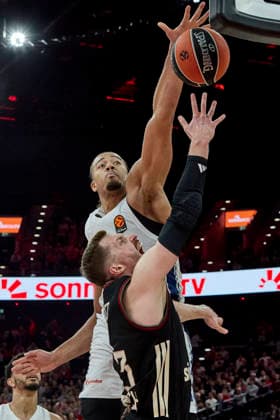 Turkish Airlines EuroLeague Basketball, FC Bayern Munich Basketball vs Anadolu Efes Istanbul, Munich FC Bayern Basketball, Munich FC Bayern Basketball, Istanbul Anadolu Efes, 2026 03 12 in Munich SAP Garden OBST Andreas FC Bayern Munich Guard G Nr13 BAY13 , DESSERT Brice Anadolu Efes Istanbul Center C Nr13 EFS13 sportworld Munich SAP Garden Bayern Germany