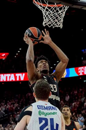 Turkish Airlines EuroLeague Basketball, FC Bayern Munich Basketball vs Anadolu Efes Istanbul, Munich FC Bayern Basketball, Munich FC Bayern Basketball, Istanbul Anadolu Efes, 2026 03 12 in Munich SAP Garden MCCORMACK David FC Bayern Munich Center C Nr33 BAY33 , OSMANI Ercan Anadolu Efes Istanbul Forward F Nr24 EFS24 sportworld Munich SAP Garden Bayern Germany