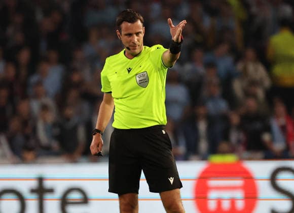 ESP: Real Celta v Olympique Lyonnais, EuropaLeague, 12 March 2026 Erik Lambrechts (BEL) referee in action during the UEFA Europe League KO poff, 2st leg between Real Club Celta de Vigo and Olympique Lyonnais at Stadium Municipal ABANCA Balaidos on March 12,2026 in Vigo (Spain) (Photo by Luis de la Mata SportPix Sipa USA Vigo Stadium Municipal Balaidos ABANC Galicia Spain Copyright: xLuisxdexlaxMatax xsportPix.org.ux