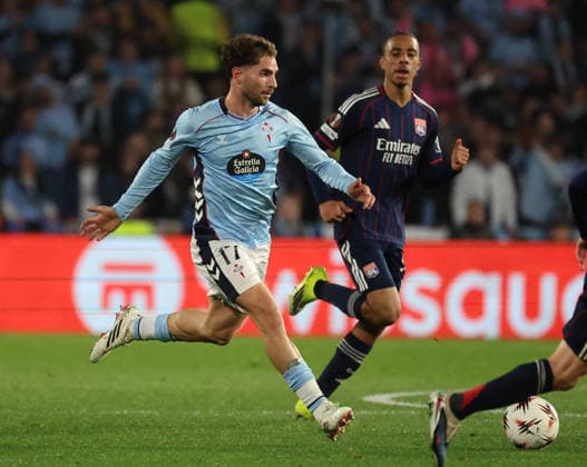 ESP: Real Celta v Olympique Lyonnais, EuropaLeague, 12 March 2026 Javier Rueda of Real Club Celta de Vigo in action during the UEFA Europe League KO poff, 2st leg between Real Club Celta de Vigo and Olympique Lyonnais at Stadium Municipal ABANCA Balaidos on March 12,2026 in Vigo (Spain) (Photo by Luis de la Mata SportPix Sipa USA Vigo Stadium Municipal Balaidos ABANC Galicia Spain Copyright: xLuisxdexlaxMatax xsportPix.org.ux