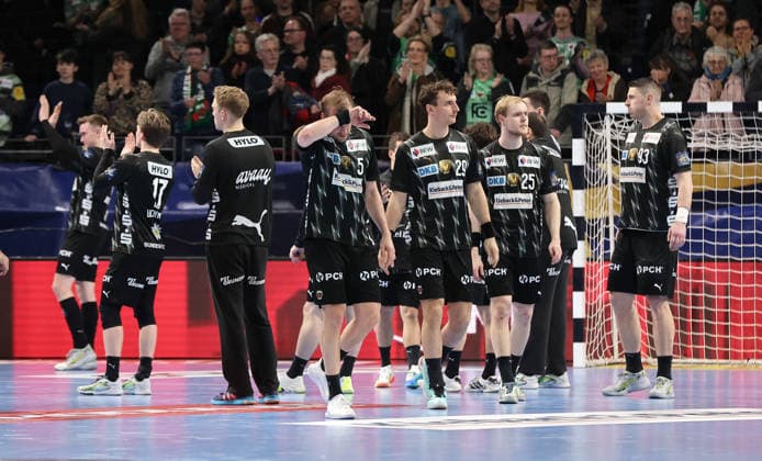 Füchse team disappointed at the lap of honor after the end of the game Disappointment Sport Handball CL Champions League Champions League Men 14 Matchday Season 2025 2026 12 03 2026 Füchse Berlin vs HBC Nantes in the Max Schmeling Halle