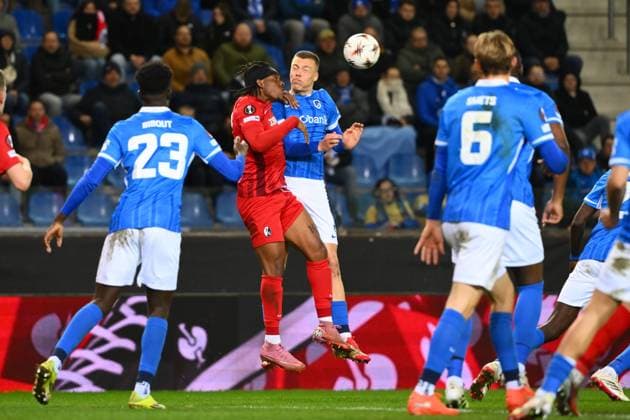 KRC Genk v Freiburg - UEFA Europa League GENK, BELGIUM - MARCH 12 : Cyriaque Irie forward of Freiburg, Heymans Daan midfielder of KRC Genk during the UEFA Europa League 2025 26 round of 16 match first leg between KRC Genk and Freiburg on March 12, 2026 in Genk, Belgium, 12 03 2026 Genk Belgium  Copyright: xVincentxKalutx