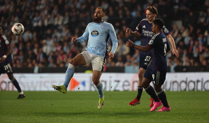 ESP: Real Celta v Olympique Lyonnais, EuropaLeague, 12 March 2026 Borja Iglesias of Real Club Celta de Vigo n action during the UEFA Europe League KO poff, 2st leg between Real Club Celta de Vigo and Olympique Lyonnais at Stadium Municipal ABANCA Balaidos on March 12,2026 in Vigo (Spain) (Photo by Luis de la Mata SportPix Sipa USA Vigo Stadium Municipal Balaidos ABANC Galicia Spain Copyright: xLuisxdexlaxMatax xsportPix.org.ux