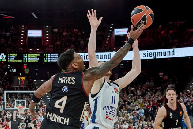 Turkish Airlines EuroLeague Basketball, FC Bayern Munich Basketball vs Anadolu Efes Istanbul, Munich FC Bayern Basketball, Munich FC Bayern Basketball, Istanbul Anadolu Efes, 2026 03 12 in Munich SAP Garden RATHAN MAYES Xavier FC Bayern Munich Guard G Nr4 BAY4 , SMITS Rolands Anadolu Efes Istanbul Forward F Nr11 EFS11 sportworld Munich SAP Garden Bayern Germany