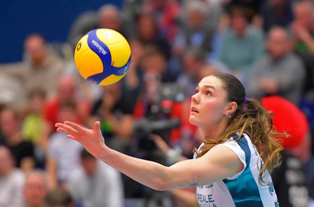 12 3 2026, Chieris Laura Künzler serving, Volleyball, CEV Cup, semi-final, Dresdner SC Reale Mutua Fenera Chieri, c Dresden