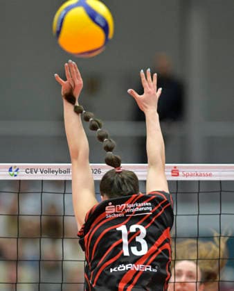12 3 2026, Dresdens Florentine Rosemann blocks, volleyball, CEV Cup, semi-final, Dresdner SC Reale Mutua Fenera Chieri, c Dresden