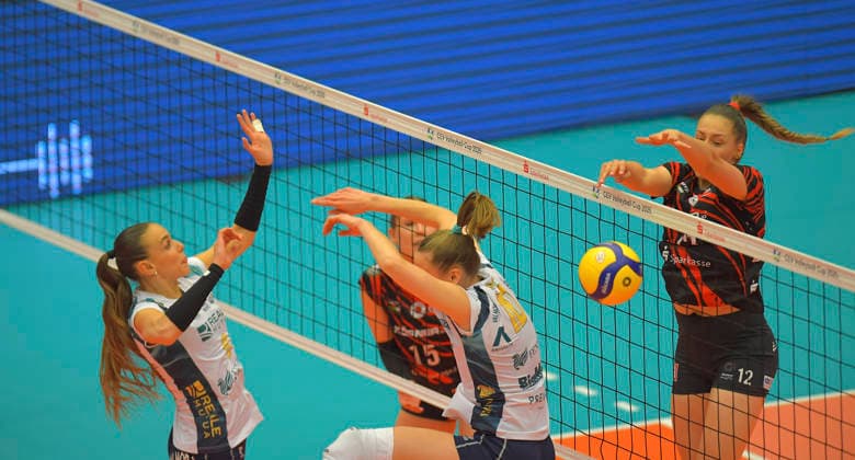 12 3 2026, Dresdens Mette Pfeffer tricks the Chieri defense and scores a point, Volleyball, CEV Cup, Semifinal, Dresdner SC Reale Mutua Fenera Chieri, c Dresden