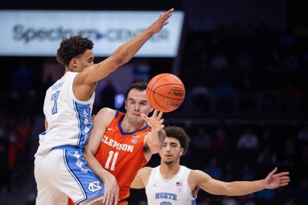 Basketball, NCAA, Clemson Tigers - North Carolina Tar Heels