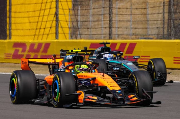 CHINA-MOTORSPORTS F1-SHANGHAI McLaren™s Lando Norris and Mercedes™ George Russell in action during Practice 1 in the F1 Chinese Grand Prix at Shanghai International Circuit, Shanghai, China, March 12, 2026. NEXPHER Peter Li SHANGHAI