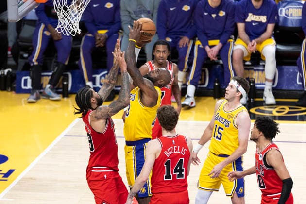 March 12, 2026, Los Angeles, California, USA: Los Angeles LakersÃ¢â‚¬â ¢ LeBron James (23) shoots against Chicago BullsÃ¢â‚¬â ¢ Nick Richards (13) during an NBA, Basketball Herren, USA basketball game at Crypto.com Arena on Thursday, March 12, 2026 in Los Angeles. NBA 2026: Bulls Vs Lakers  - ZUMAc68_ 20260312_zaf_c68_044 Copyright: xRingoxChiux