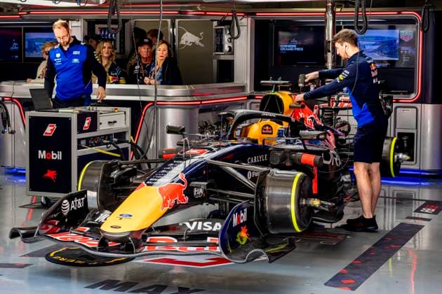 SHANGHAI Mechanics work on the car of Formula 1 driver Max Verstappen of Oracle Red Bull Racing during the Formula 1 China Shanghai free practice and sprint qualifying at the Shanghai International Circuit on March 13, 2025 in Shanghai, China Photo by DeFodi Images