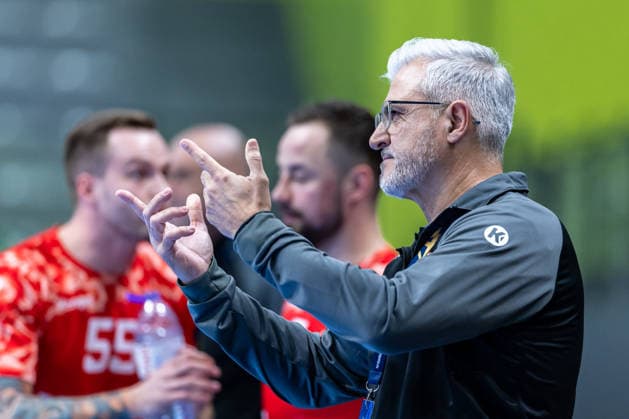 March 12, 2026, Pavilhão Multiusos de Odivelas, Lisbon, Portugal, EHF Champions League 2025 26 Sporting CP vs CS Dinamo Bucuresti Head Coach Paulo Pereira of CS Dinamo Bucuresti Copyright: HMBxMedia CarlosxSilva