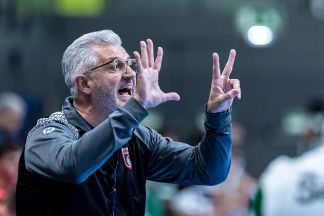 March 12, 2026, Pavilhão Multiusos de Odivelas, Lisbon, Portugal, EHF Champions League 2025 26 Sporting CP vs CS Dinamo Bucuresti Head Coach Paulo Pereira of CS Dinamo Bucuresti Copyright: HMBxMedia CarlosxSilva