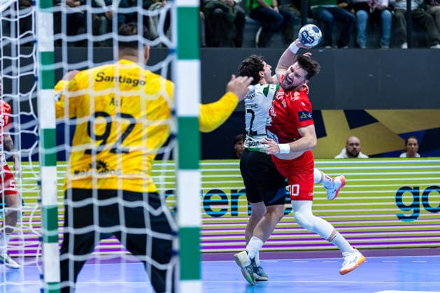 March 12, 2026, Pavilhão Multiusos de Odivelas, Lisbon, Portugal, EHF Champions League 2025 26 Sporting CP vs CS Dinamo Bucuresti Miguel Martins of CS Dinamo Bucuresti Copyright: HMBxMedia CarlosxSilva