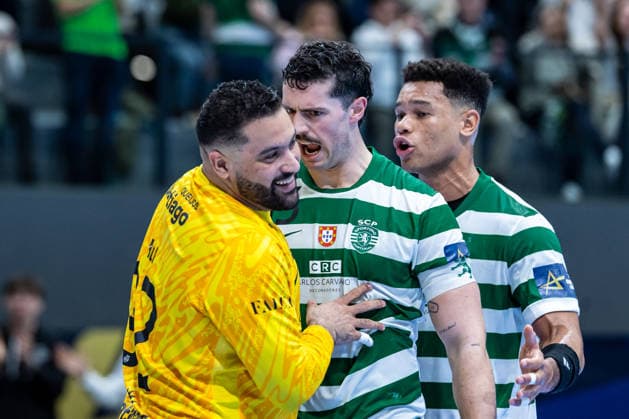 March 12, 2026, Pavilhão Multiusos de Odivelas, Lisbon, Portugal, EHF Champions League 2025 26 Sporting CP vs CS Dinamo Bucuresti Salvador Salvador of Sporting CP and Mohamed Aly of Sporting CP Copyright: HMBxMedia CarlosxSilva