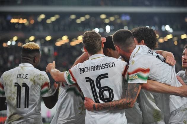 Fußball, EL, Ferencvaros Budapest - Sporting Braga Ferencvarosi TC v SC Braga - UEFA Europa League 2025 26 Round of 16 First Leg Lenny Joseph of Ferencvaros celebrates with players of Ferencvaros after scoring in the Europa League round of 16 first leg match between Ferencvarosi TC and SV Braga in Budapest, Hungary, on March 12. Budapest Budapest Hungary  Copyright: xBalintxSzentgallayx originalFilename:szentgallay-ferencva260312_np0O7.jpg