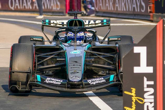FORMULA ONE CHINESE GRAND PRIX 2026 George Russell 63 (GBR) Mercedes on pole in sprint qualifying during the Formula 1 Heineken Chinese Grand Prix 2026, 2nd round of the 2026 Formula One World Championship, WM, Weltmeisterschaft from March 13 to 15, 2026 at the Shanghai International Circuit, Shanghai, China. Credit: Robbie Hoad Every Second Media Editorial use only. All images are copyright Every Second Media Limited. No images may be reproduced without prior permission. Copyright: xIMAGO EveryxSecondxMediax ESM-1853-0166 RobbiexHoadx xEveryxSecondxMediax
